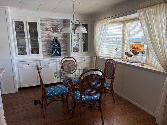3rd image of 3025 Joline Dr #148