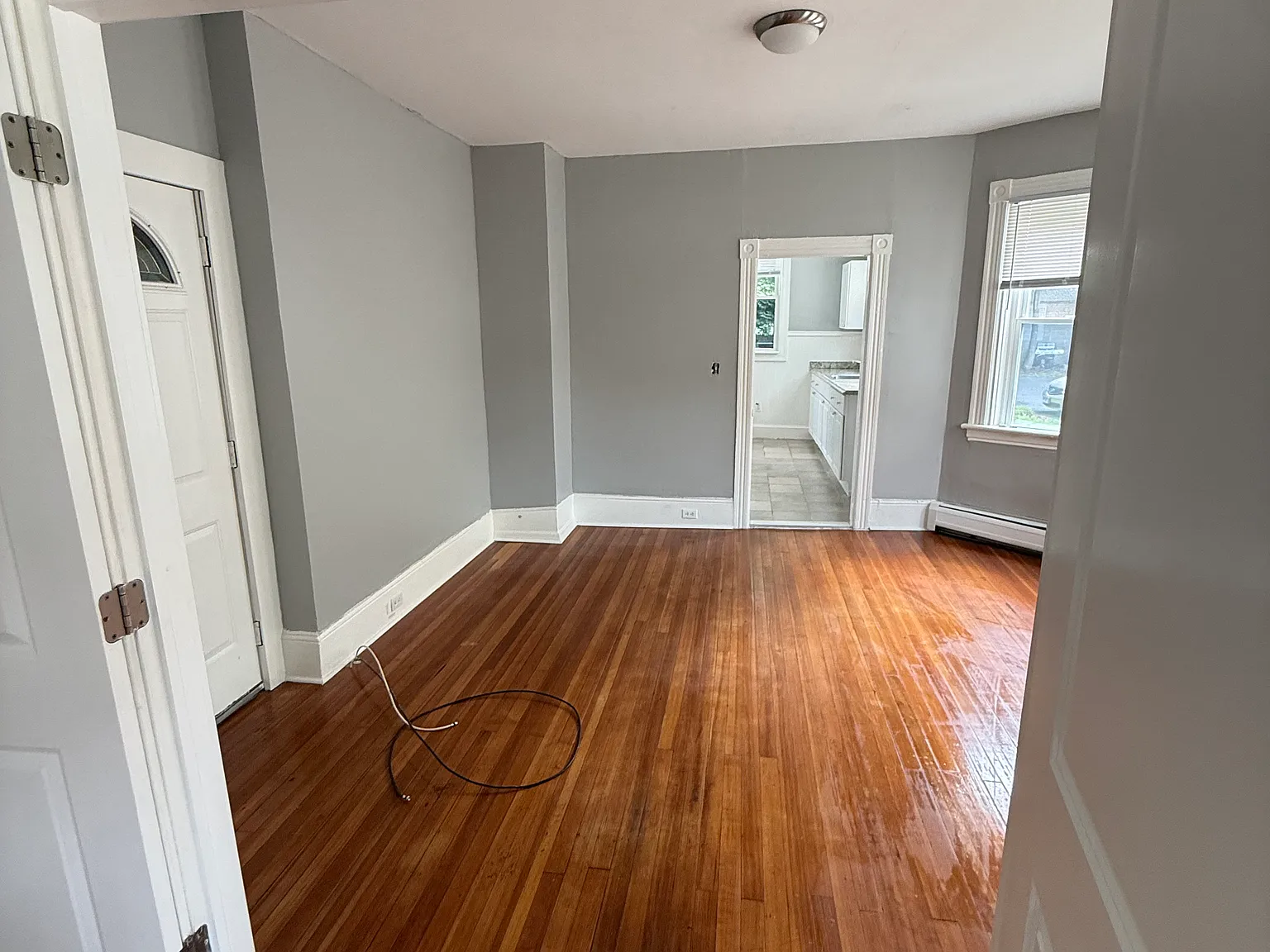 1 bed, 800 sqft, $1,950 — Photo 3