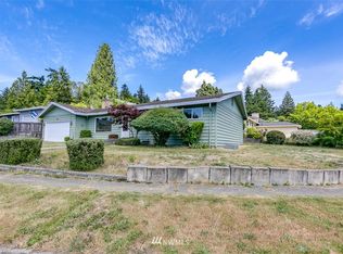 2812 Rozewood Dr, Bremerton, WA 98310