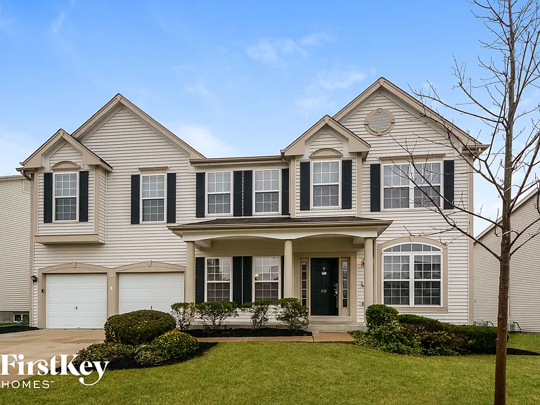 218 Greenshire Ln — Photo 2