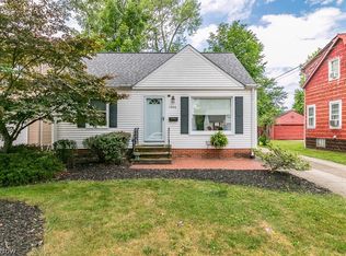 1306 Sunset Rd, Mayfield Heights, OH 44124
