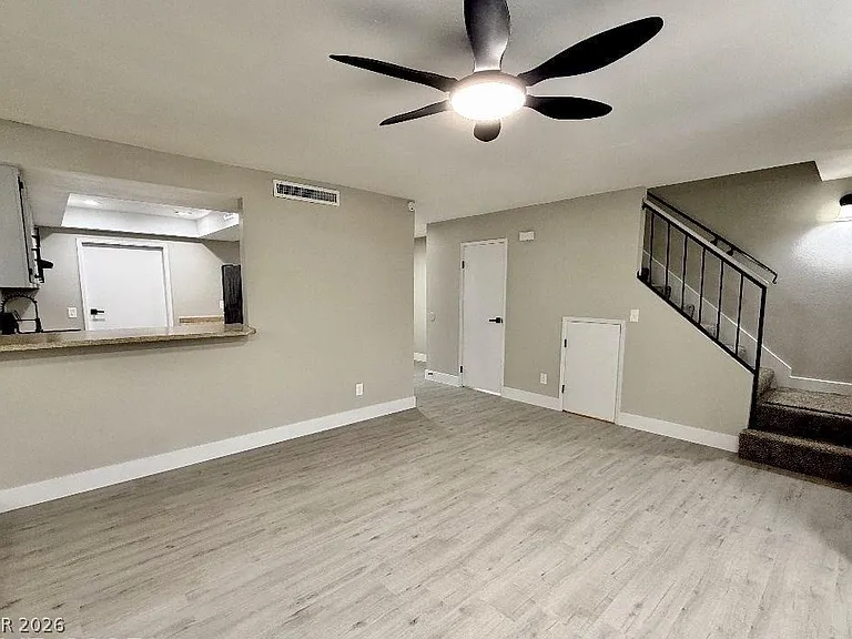 2631 Aracatuba Ave — Photo 3