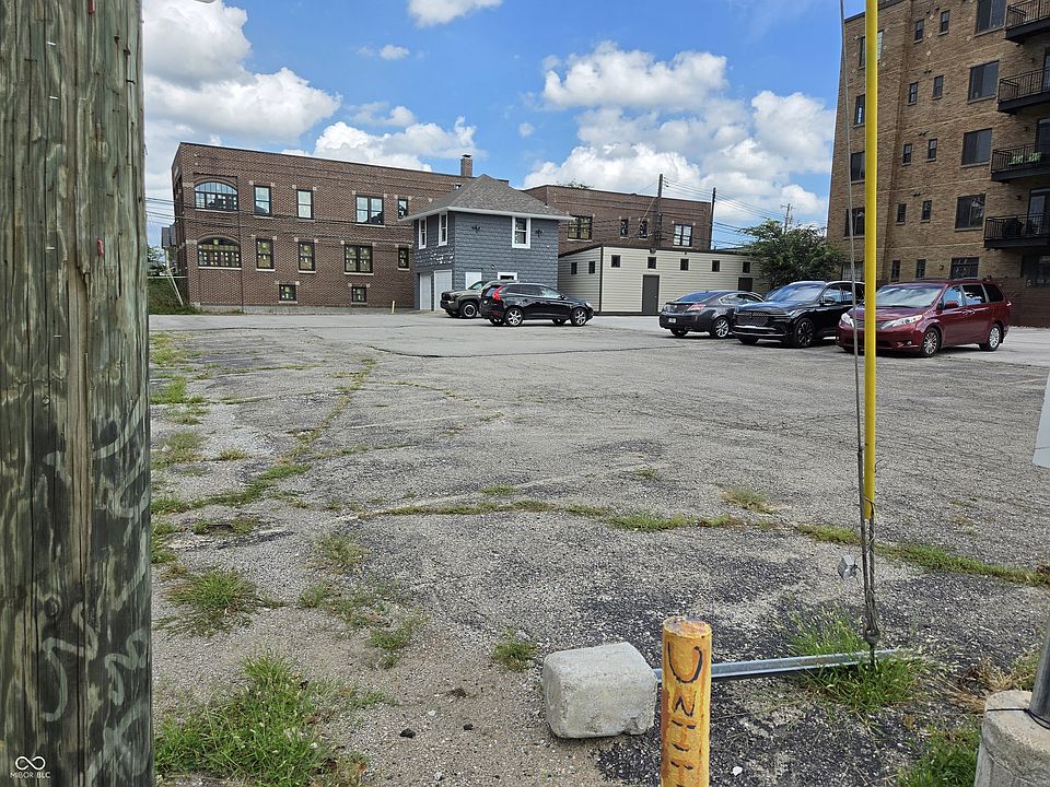 1st image of 841 N Delaware St