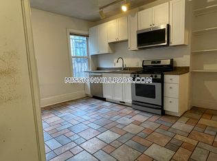 8 Sewall St #A, Roxbury Crossing, MA 02120