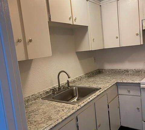 2nd image of 109 E Trident Dr