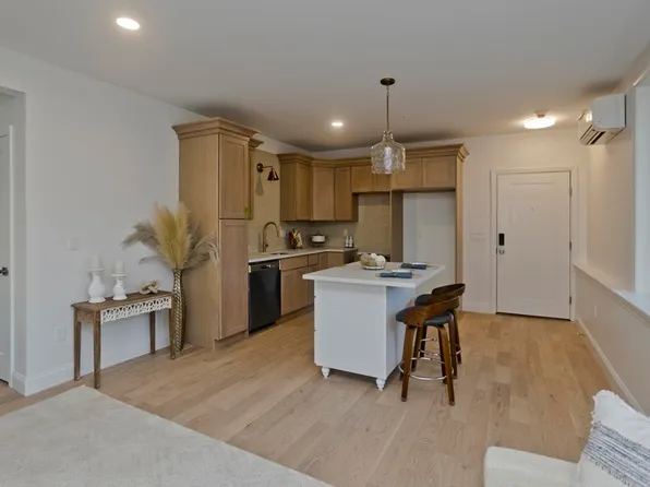 107 Williams St #2C, Northampton, MA 01060