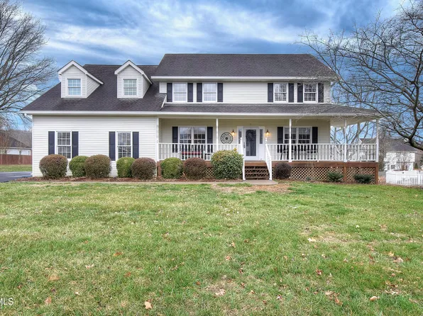 3 Coventry Ct, Johnson City, TN 37604