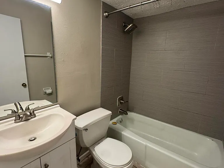 185 Donabrook Ct #C10 — Photo 12