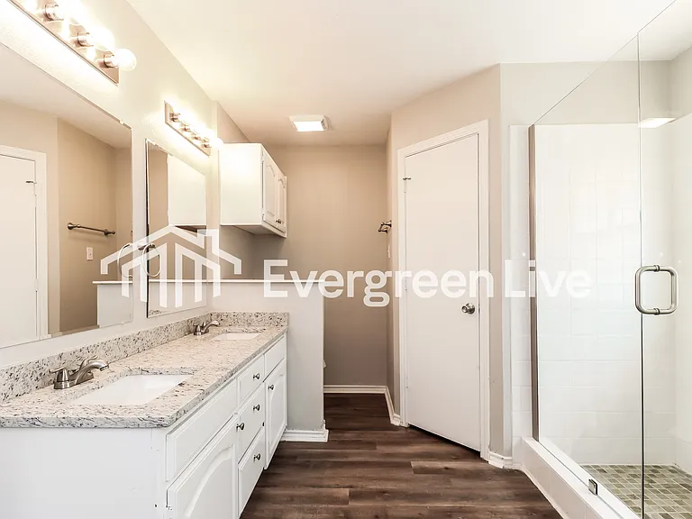 6440 Lavon Dr — Photo 18