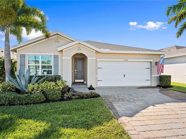 1610 NE Skyhigh Ter, Ocean Breeze, FL 34957