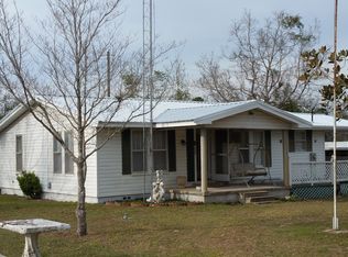 689 Dean Church Rd, Ozark, AL 36360