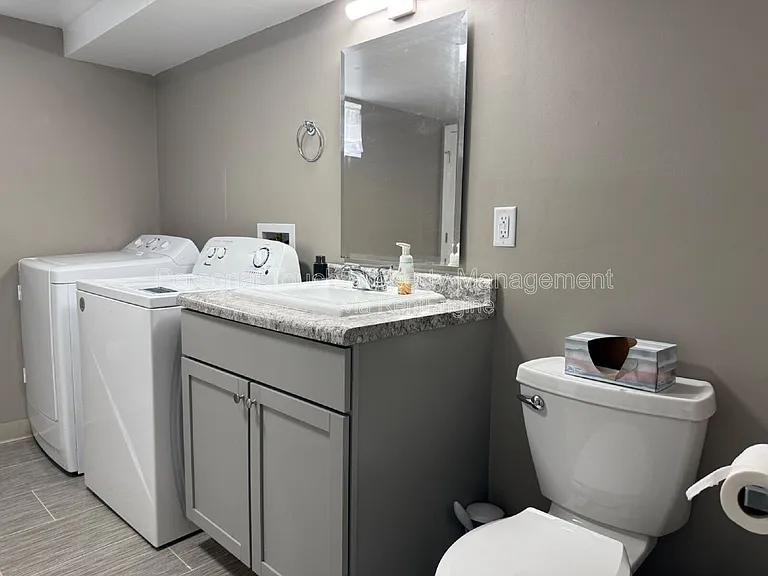 413 22nd St S — Photo 33