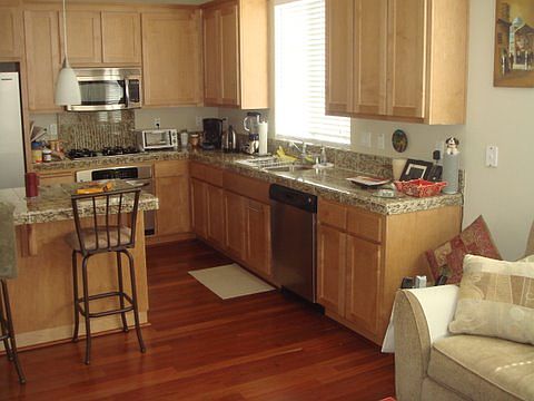 3rd image of 4776 Clydelle Ave