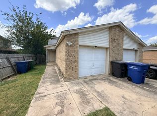 11703 Capotillo St #1A, San Antonio, TX 78233
