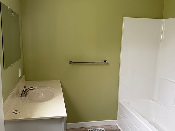 3rd image of 1434 McPherson St