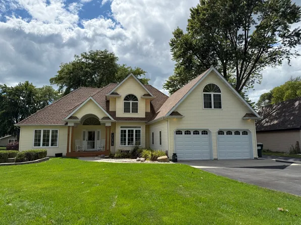 6035 Northern Dr, Morris, IL 60450