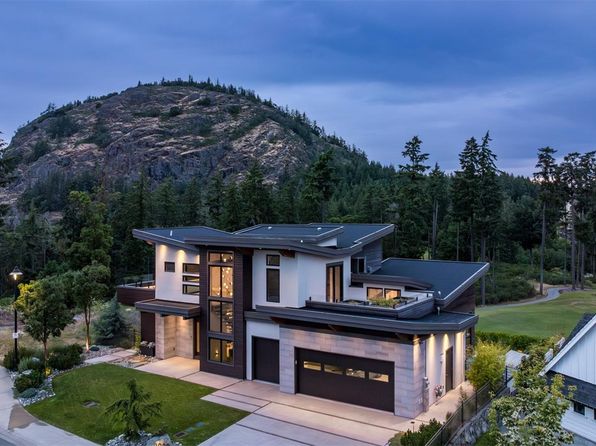 2022 Pebble Dr, Langford, BC V9B 0T4