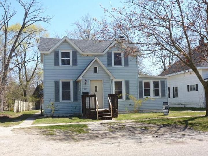 1st image of 207 S Livingston St