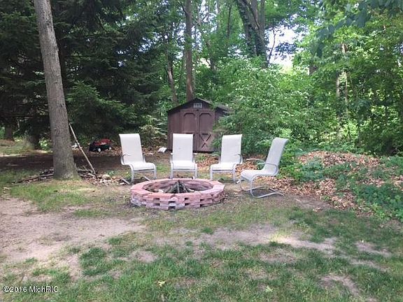 3rd image of 1849 Williamsburg Dr