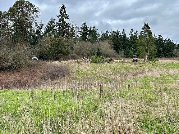 2nd image of 2740 Discovery Road