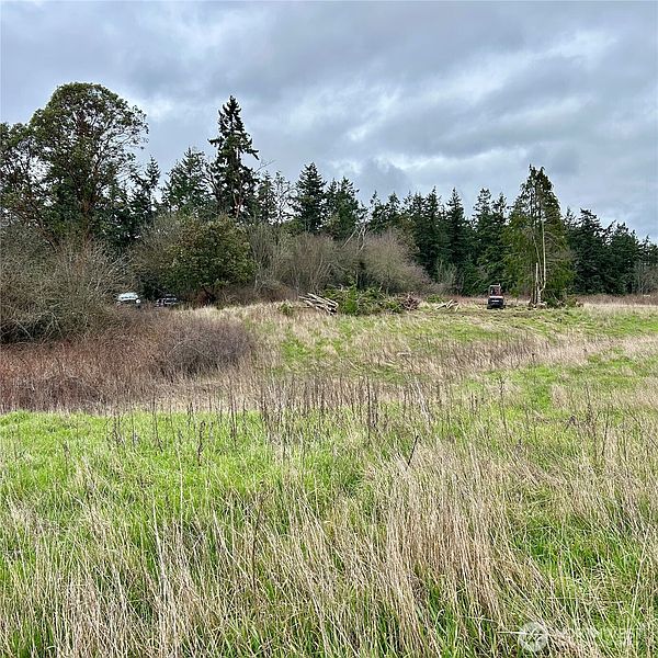 2nd image of 2740 Discovery Road