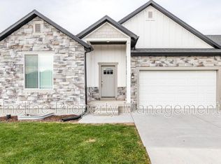 156 W Douglass Dr, Payson, UT 84651