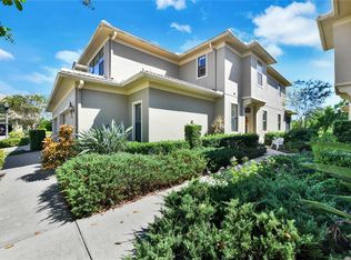 8206 Lapin Ct, Seminole, FL 33777