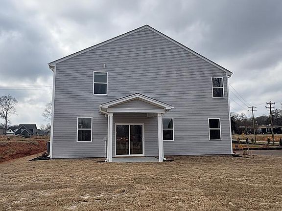 3rd image of 109 Cedar Shoals Ct