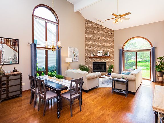 4th image of 22933 Bussey Dr