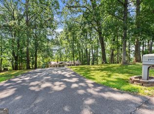 8915 Bridgeview Cir, Gainesville, GA 30506