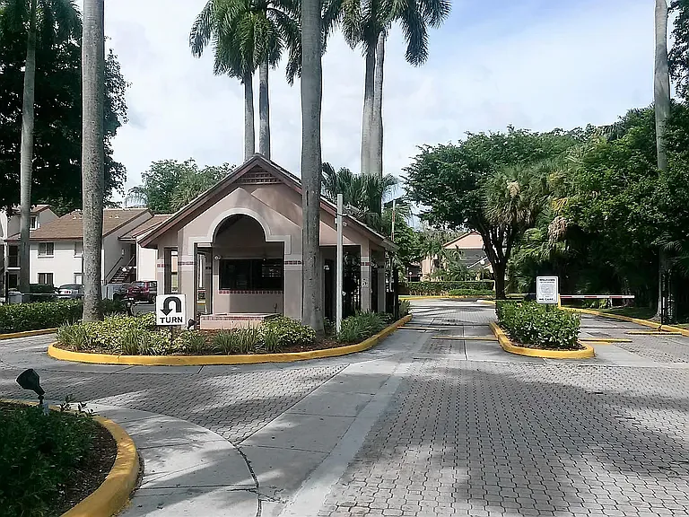 Building Photo - SW 93rd Ln