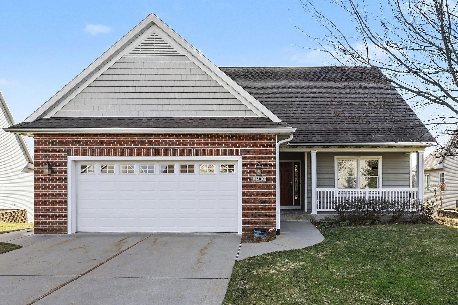 2580 W Port Dr photo 1