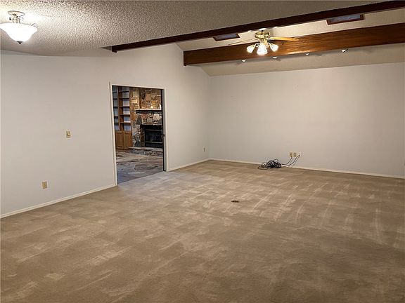 3rd image of 1708 Deer Run Dr #13
