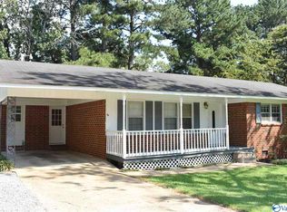 504 Washington St NW, Hartselle, AL 35640