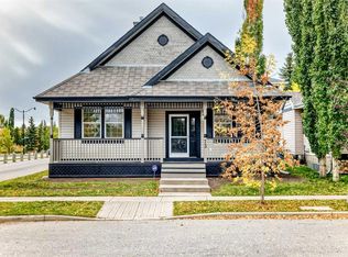 73 N Inverness Grn SE, Calgary, AB T2Z2X9
