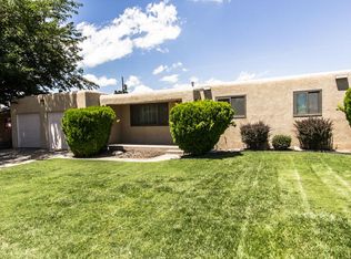 9533 Apache Ave NE, Albuquerque, NM 87112