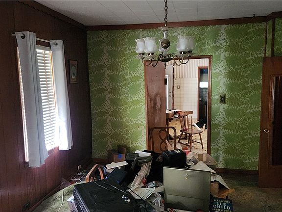 3rd image of 3666 E 57th St