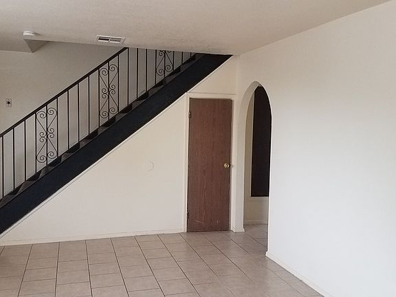 4th image of 2803 E Idaho Ave APT C