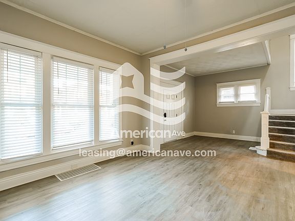 4-Dining Room