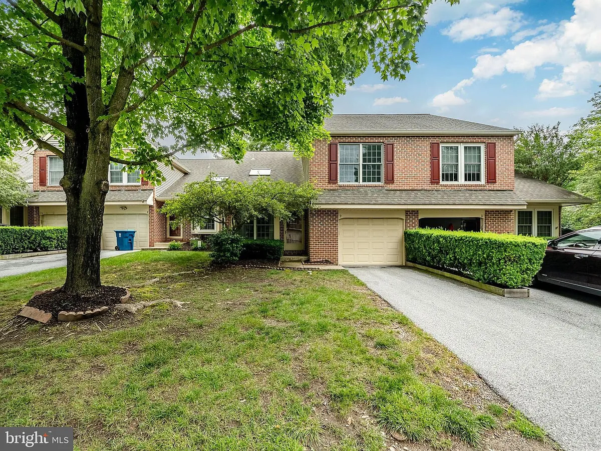 Building Photo - 9 Oak Leaf Ln