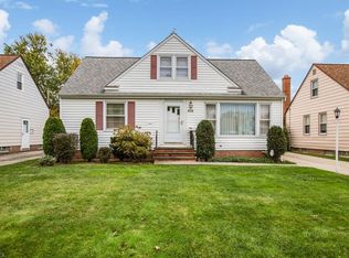 418 E 310th St, Willowick, OH 44095