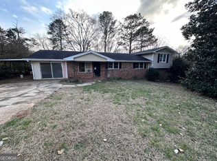 82 West Dr, Roopville, GA 30170