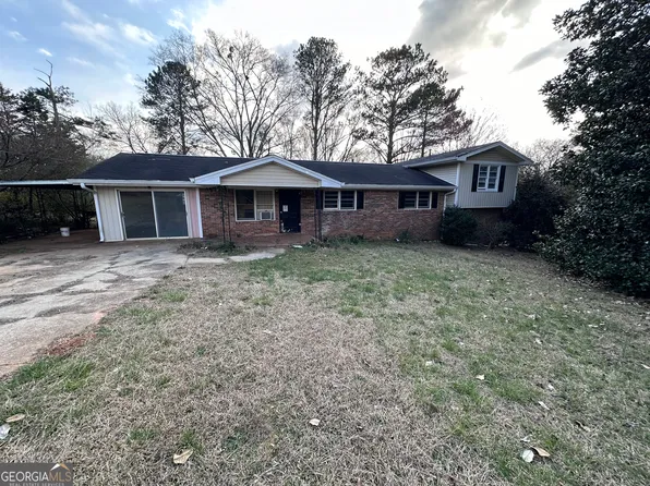 82 West Dr, Roopville, GA 30170