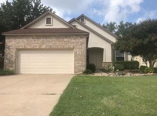 272 Whispering Wind Dr, Georgetown, TX 78633