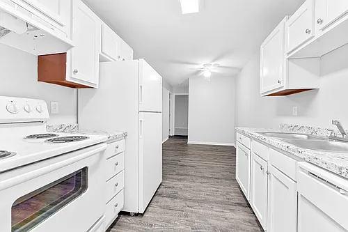 Walnut Woods Apartments Photo 1