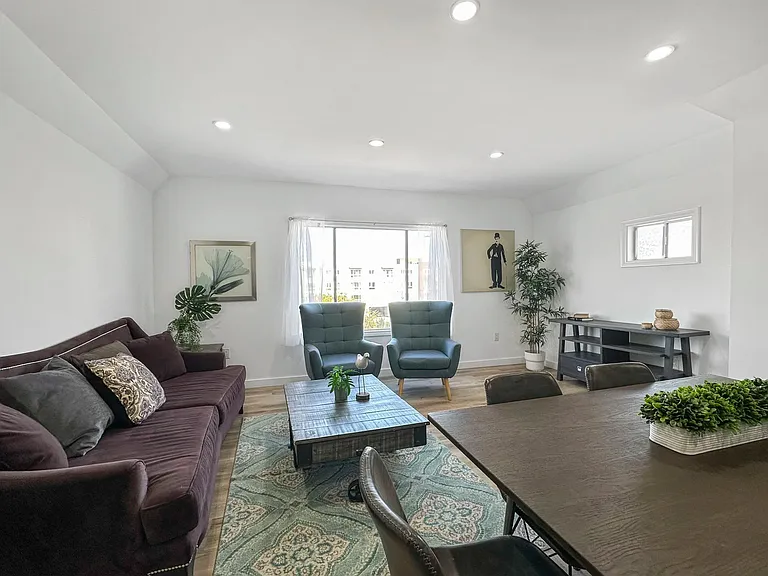 5107 Crenshaw Blvd — Photo 14