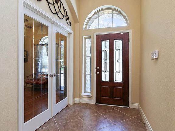 4th image of 237 Forest Heights Ln
