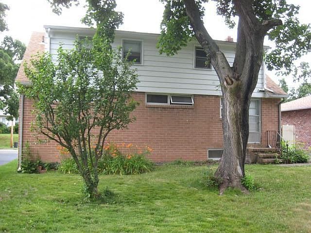 2nd image of 735 First St