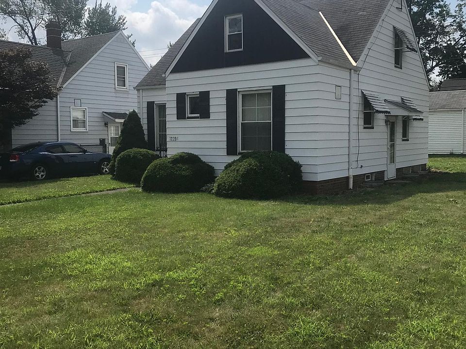 Spacious Corner Lot