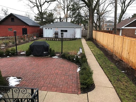 5th image of 1630 N Sayre Ave